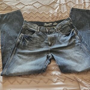 Wrangler Men's Blue Slim Fit Jeans